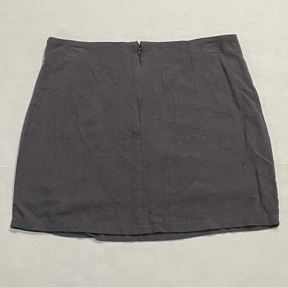 Umgee Gray Embroidered Colorful Flowers Boho Mini Skirt Women’s Sz Large - Picture 2 of 3